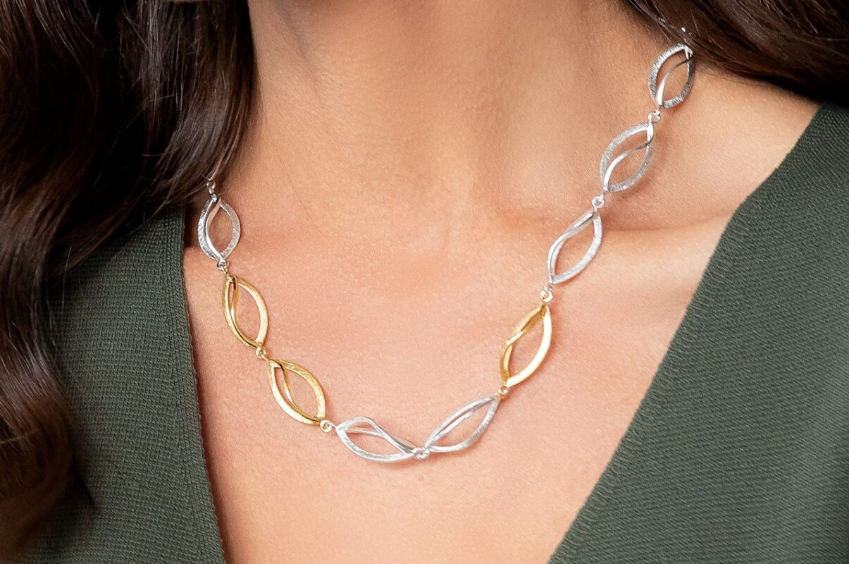 42681 Necklace Curvy Wonder Partly gold-plated 925/- sterling silver with scratch matt surface