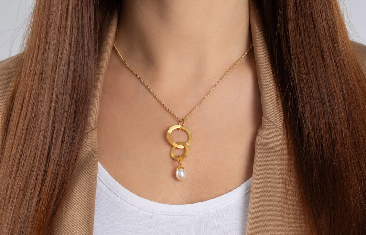 18 carat gold-plated 925/- 41010 silver with pearl