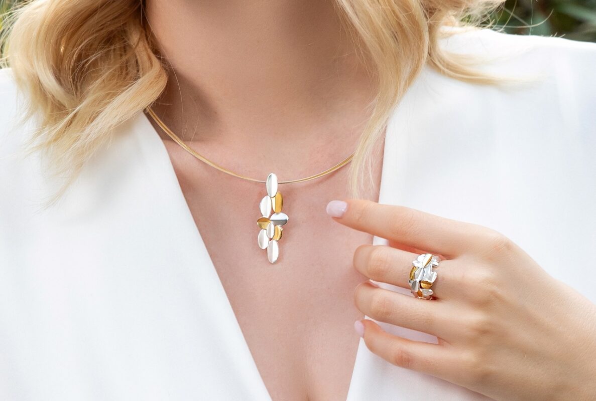 Partly gold-plated 925/- 44090 sterling silver with a sand matt surface Pendant Glittertind Collection