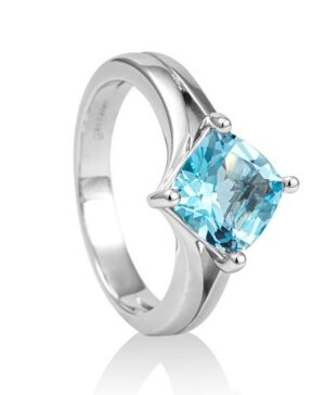 42/03353-0 - 925/- RH - g.blue topaz Rings