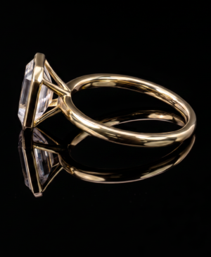 Alternative view of 750/- Yellow Bezel Set Solitaire Lab Grow Emerald 1 Pcs TDW = 2.00ct D/E VVS-VS