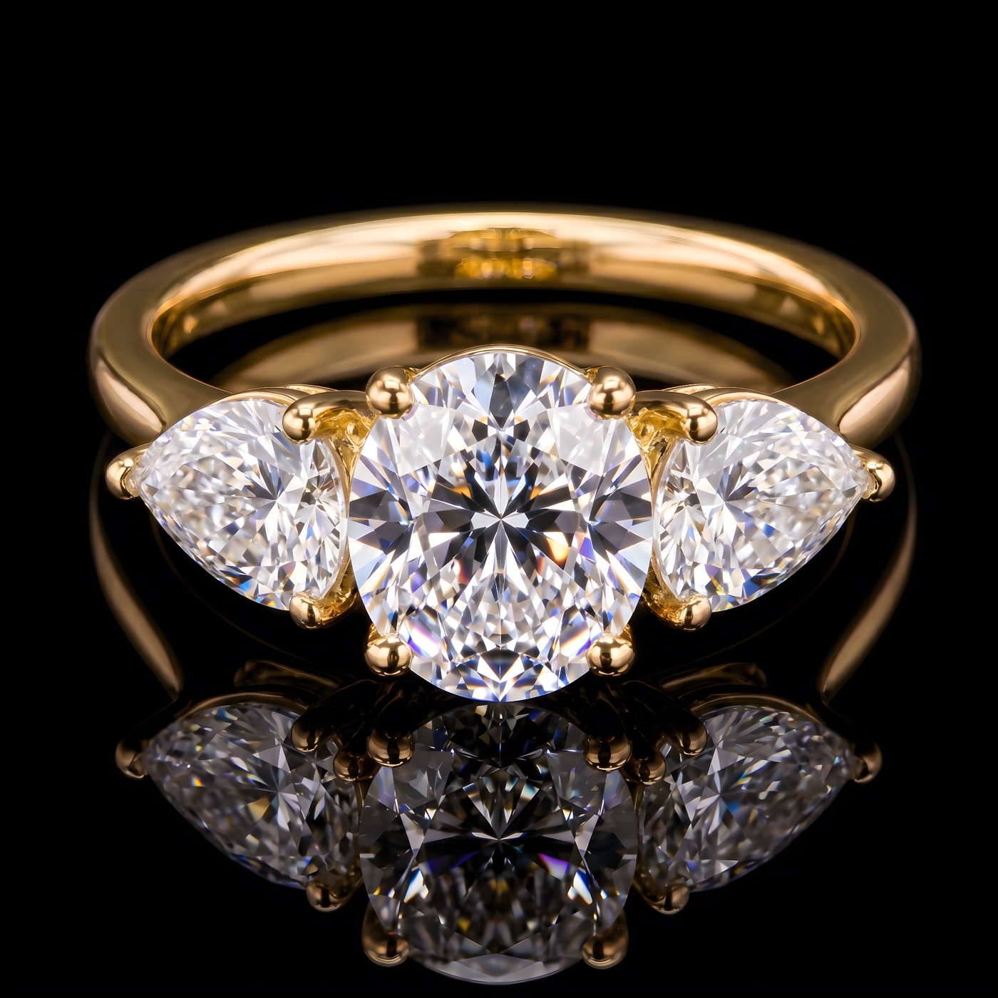 061-00456 — 750/- Yellow Gold 2.50ct Round & Pear Lab-Grown Diamond Trilogy Ring