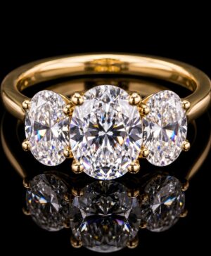 061-00461 — 750/- Yellow Gold 2.00ct Oval Lab-Grown Diamond Trilogy Ring
