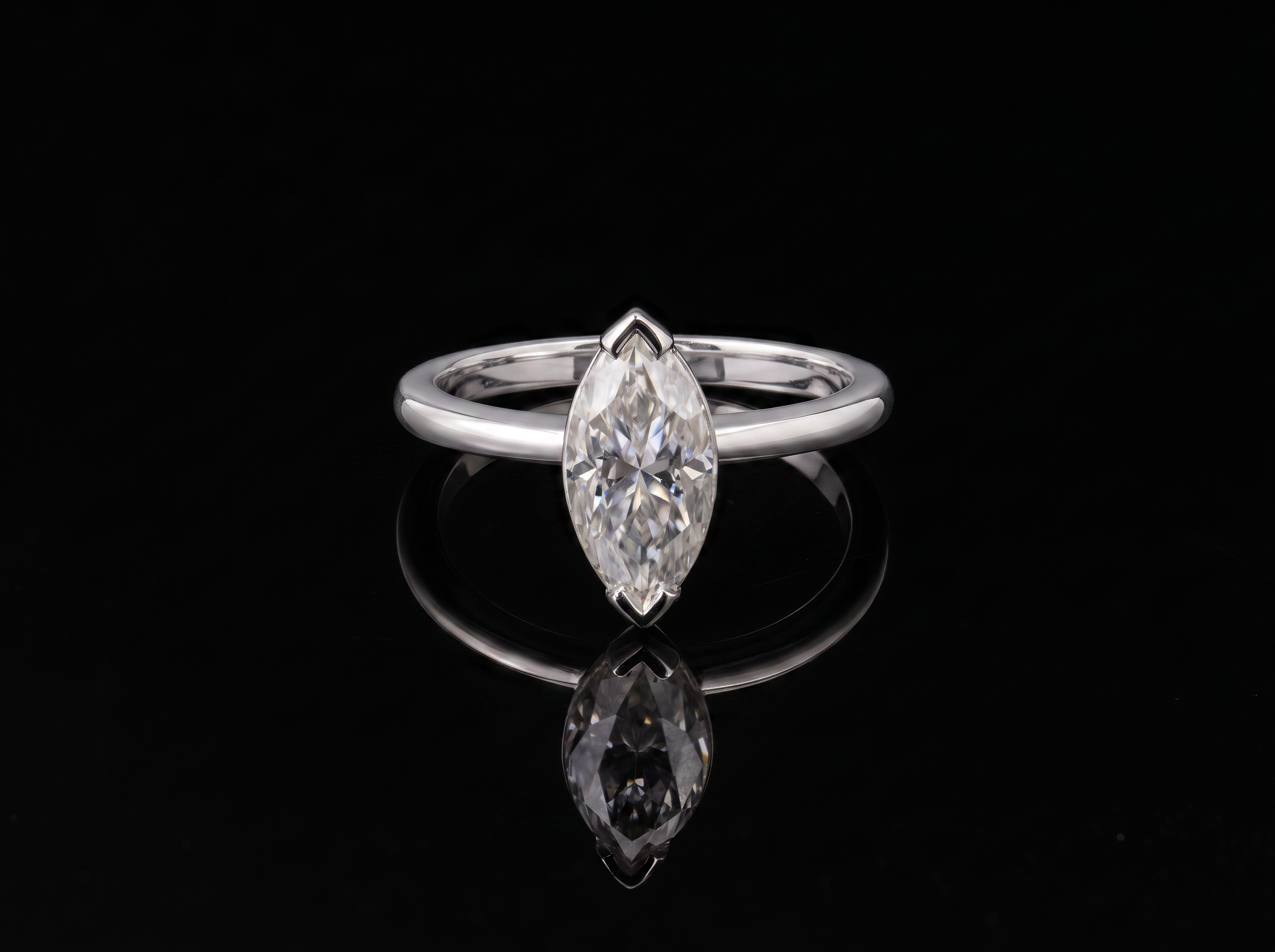 750/- White Lab Grown Marquise Diamond Solitaire Engagement Ring D/E VVS-VS TDW: 1 Pcs - 1.70ct