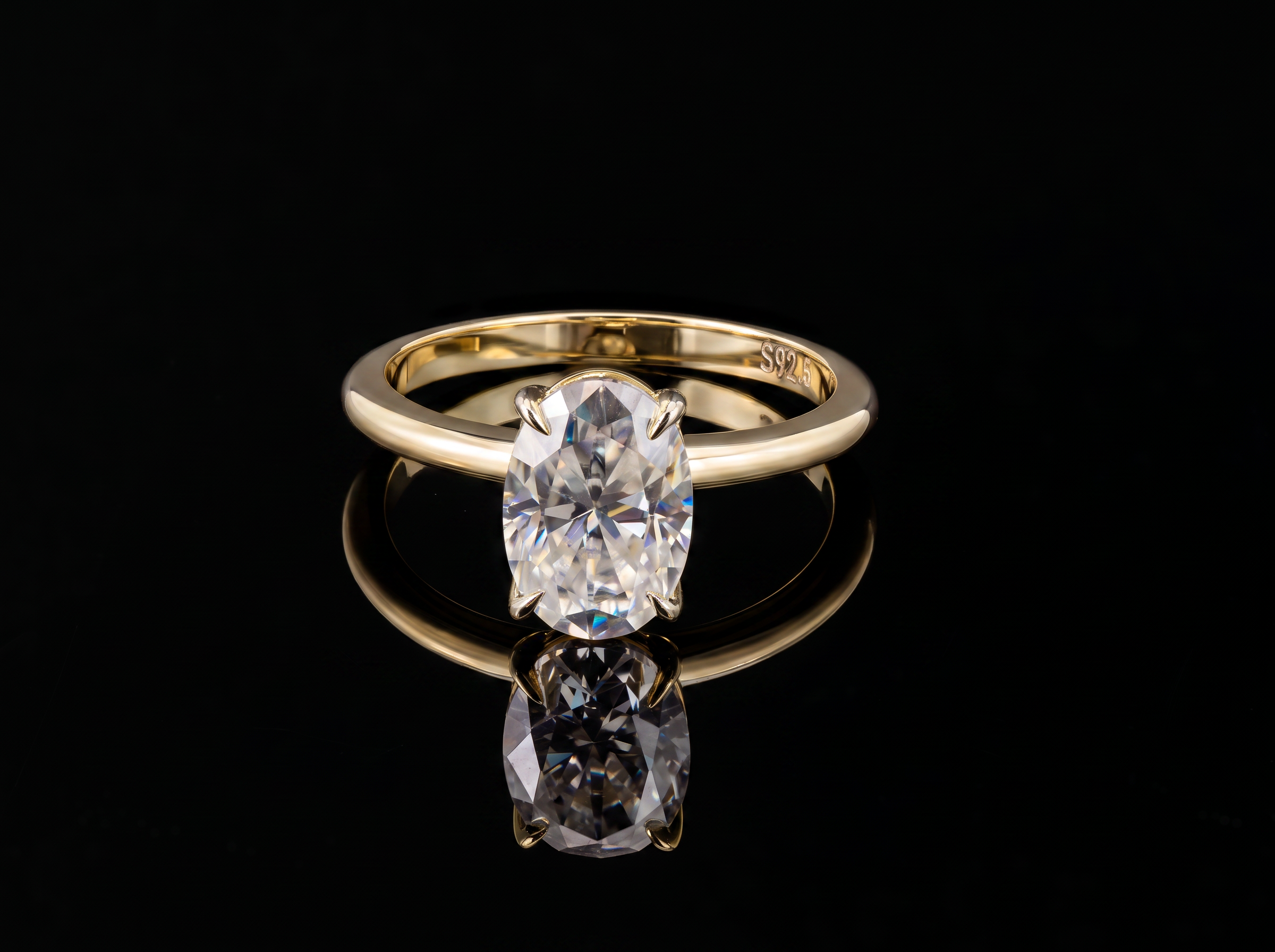 New arrival 081-00758 oval lab-grown diamond solitaire ring