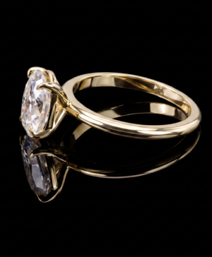 Alternative view of 750/- Yellow 4 Claw Oval Lab Grown Diamond Solitaire Ring 1 Pcs - 2.25ct D/E VVS-VS