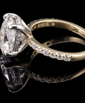 Alternative view of 750/- Two-Tone Lab Grown Oval Centre With Hidden Halo & Diamonds On The Band - TDW 3.70ct