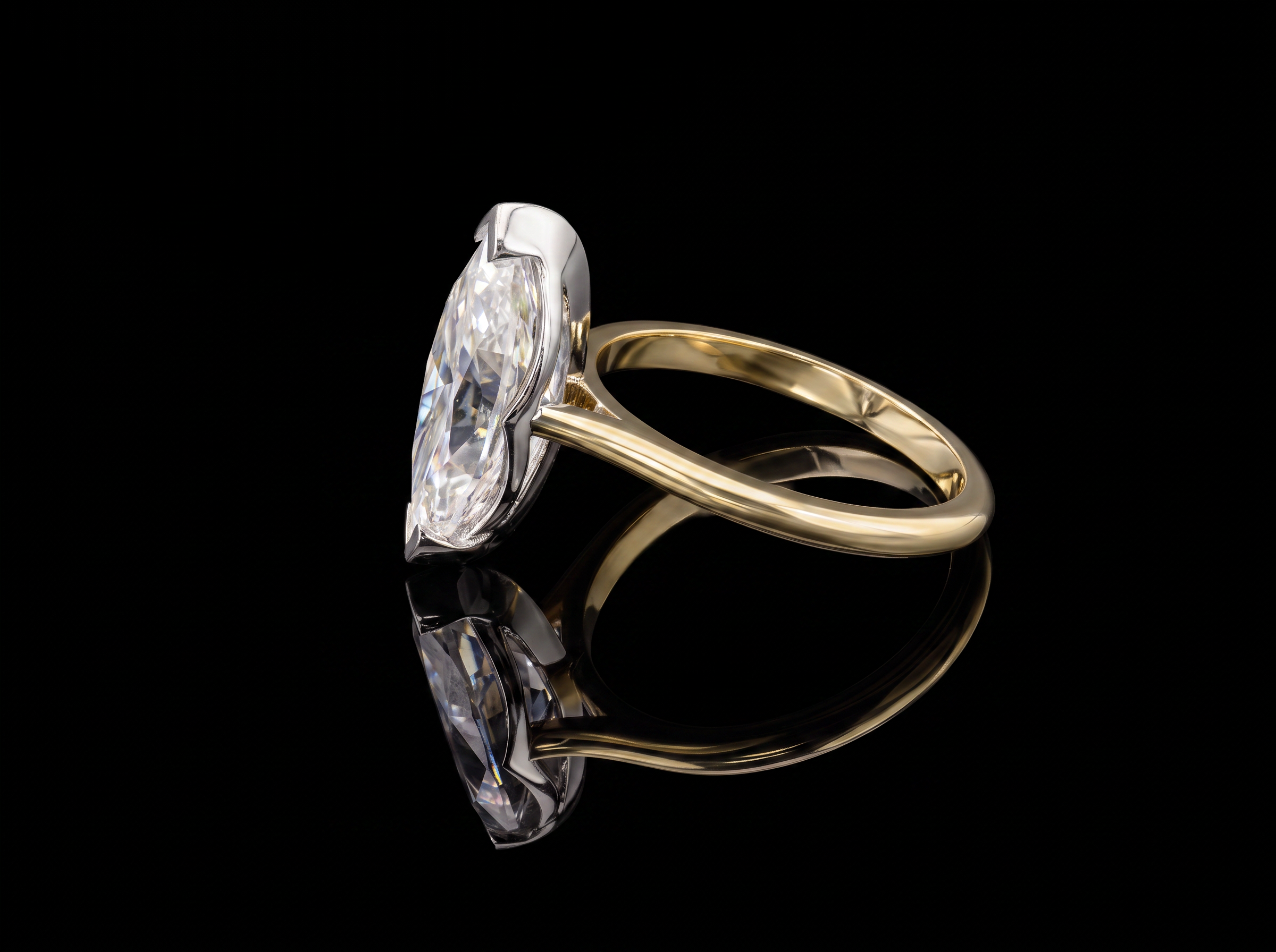 750/- Yellow Band, White Setting Lab Grown Marquise Diamond 2 Claw Solitaire 1 Pcs - TDW:4.25ct D/E VVS-VS - Image 2