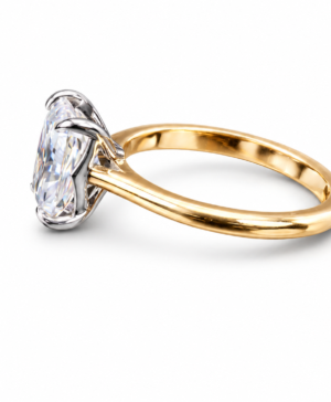 Alternative view of 750/- Yellow Band, White Setting Lab Grown Radiant Diamond 4 Claw Solitaire 1 Pcs - TDW: 4.40ct D/E VVS-VS