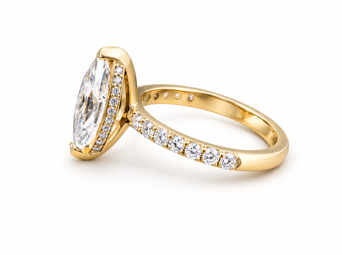 750/- Yellow Lab Grown Pear Centre With Hidden Halo & Diamonds On The Band - TDW 2.59ct - Image 2