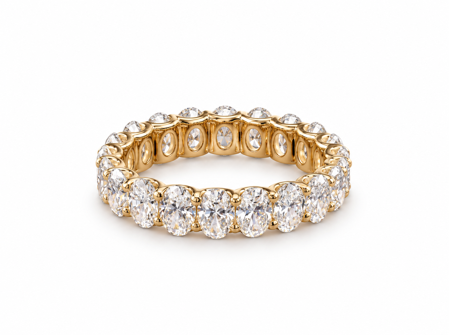750/- Yellow Oval Wedding Band D/E/F VVS/VS 22 Pcs × 0.14ct – TDW 3.08ct