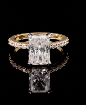 750/- Two-Tone Lab Grown Radiant Centre With Hidden Halo & Diamonds On The Band - TDW 3.32ct