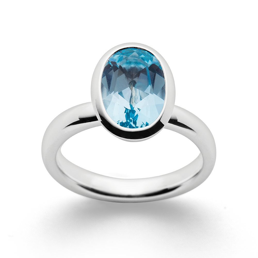 2528054 – 925/- Ring shiny, blue topaz 3.78ct