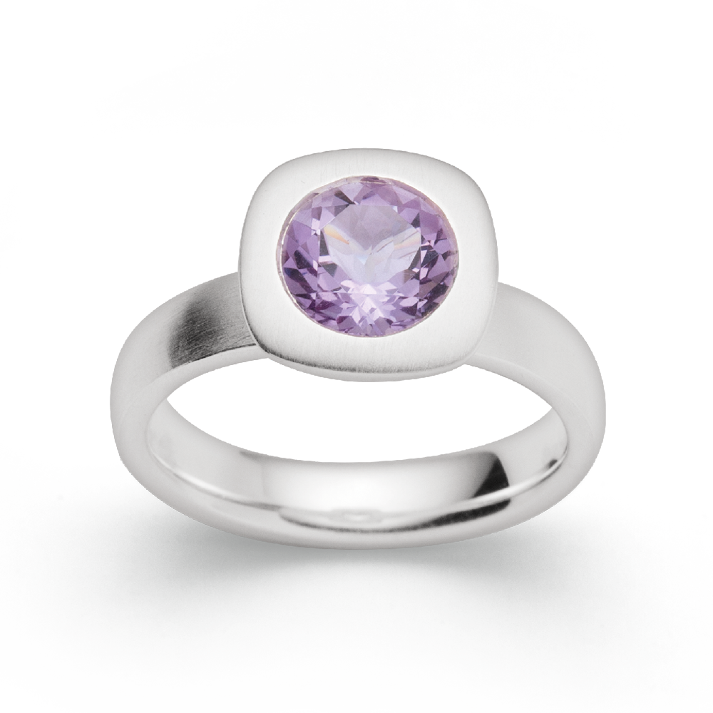 2583058 – 925/- Ring matte, amethyst 1.42 ct
