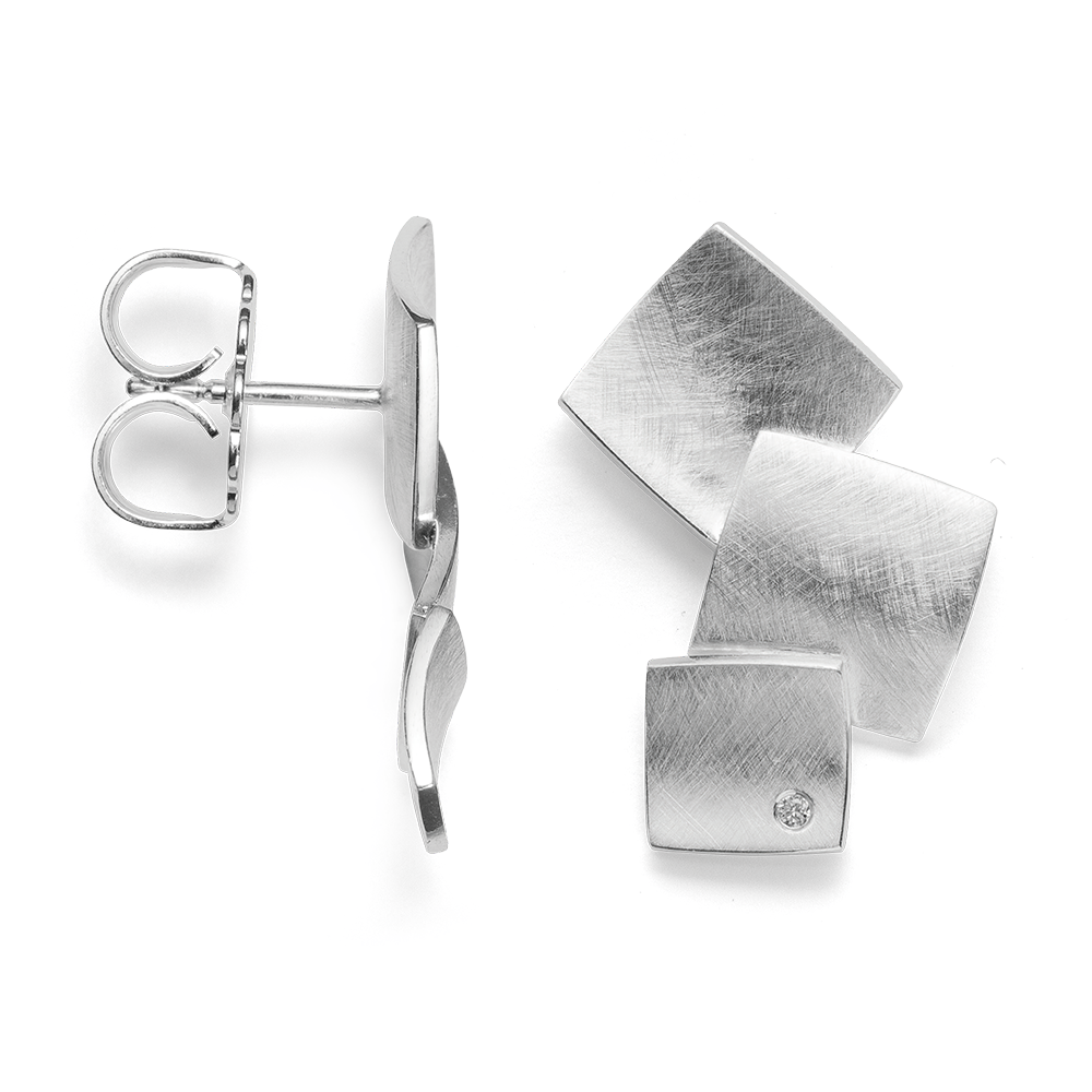 33100 – 925/- Earrings brushed, dia. 0.02ct W-SI