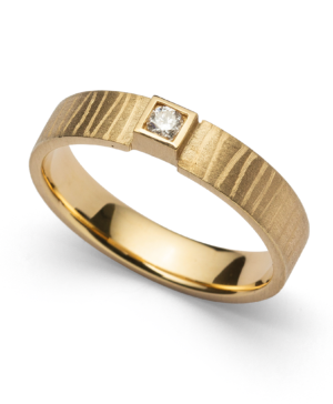 37835 – 750/- Ring matte/brushed, brilliant 0.06ct W-SI