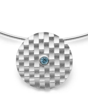 40260 – 925/- Pendant sandblasted, blue topaz 0.22ct