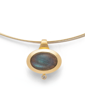 42220 – 925/- Pendant, matte/polished, lab 3.65 topaz 0.02ct