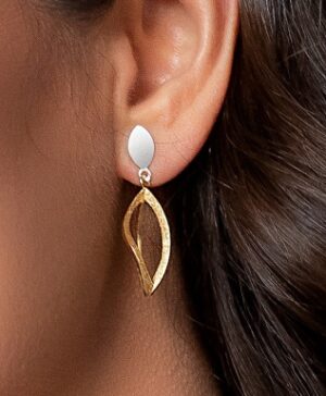 Alternative view of 42691 – 925/- Earrings, partly fg, rho. matt/brushed matt