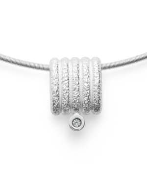 43090 - 925/- , vg 14K sand matt/polished, 0.02ct W-SI Pendants