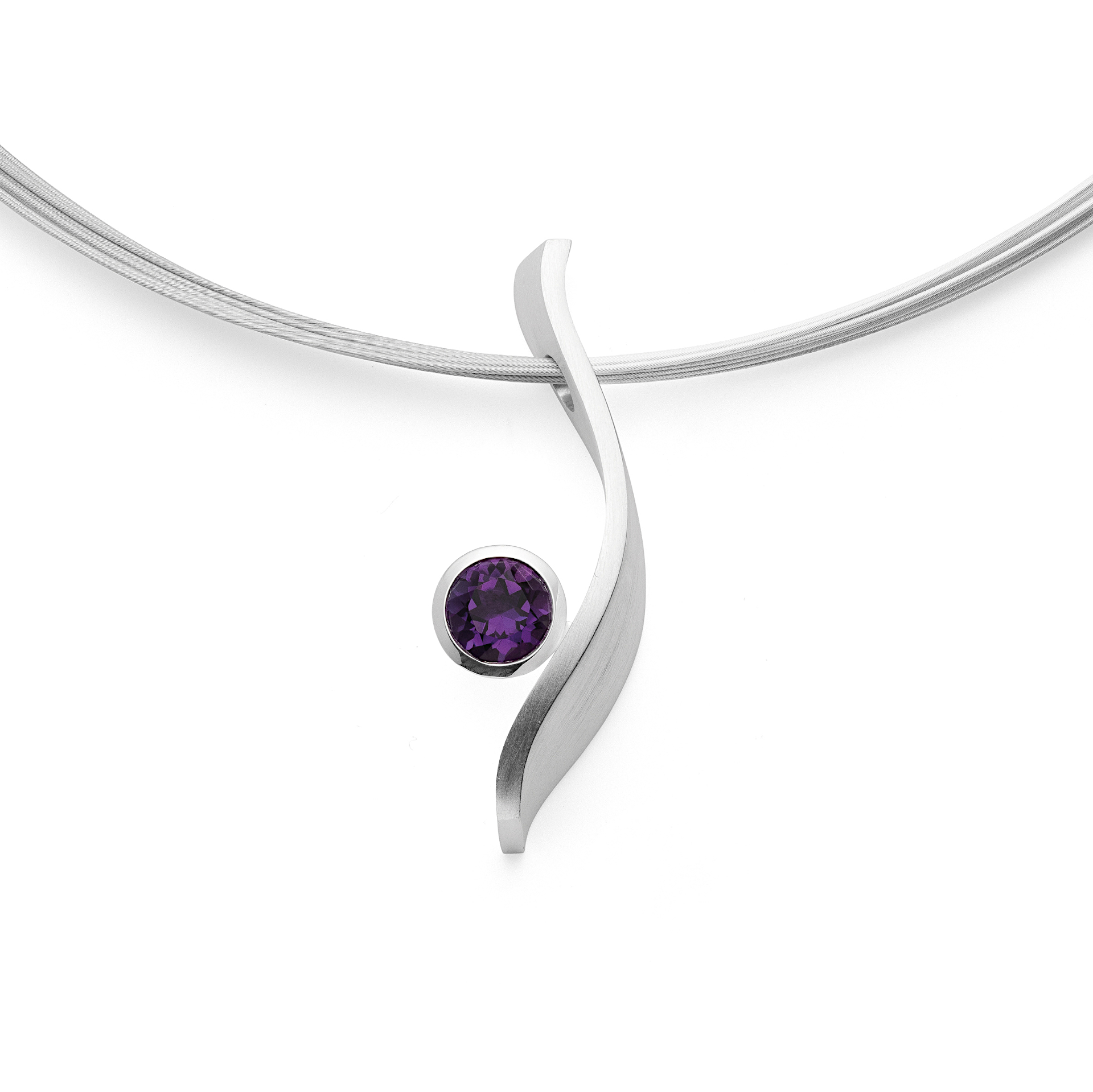 45040 – 925/- Pendant matte/glossy, amethyst 1.21ct