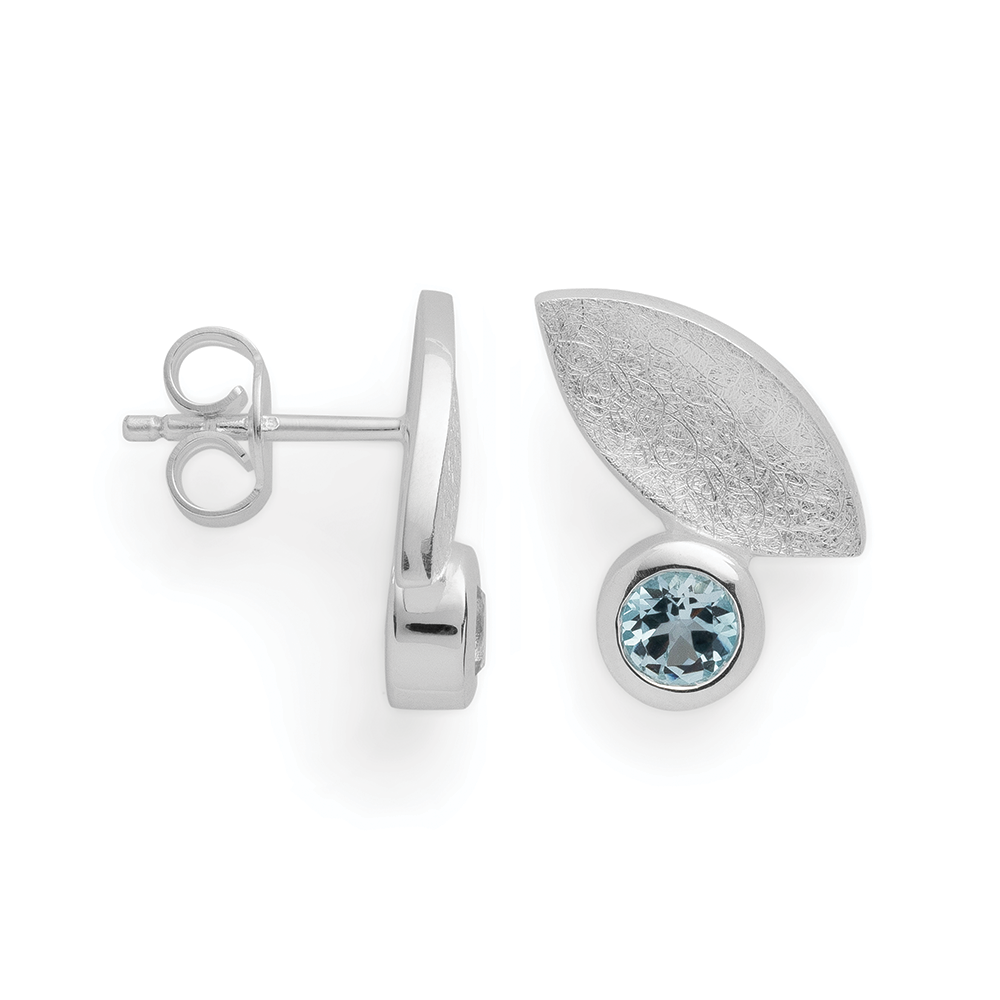 46850 – 925/- earrings, brushed, blue topaz 0.64ct