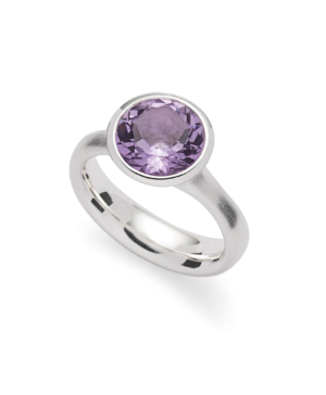 4731060 – 925/- ring, matt/pol., amethyst 3.2 ct