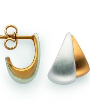 48271 – 925/- Earrings, rhodium-plated, partially gold-plated, matte